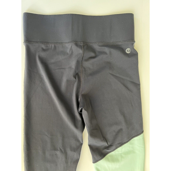 All Access Bandier High Rise Leggings Color Block Blue size Small EUC Athilesure - Picture 6 of 6